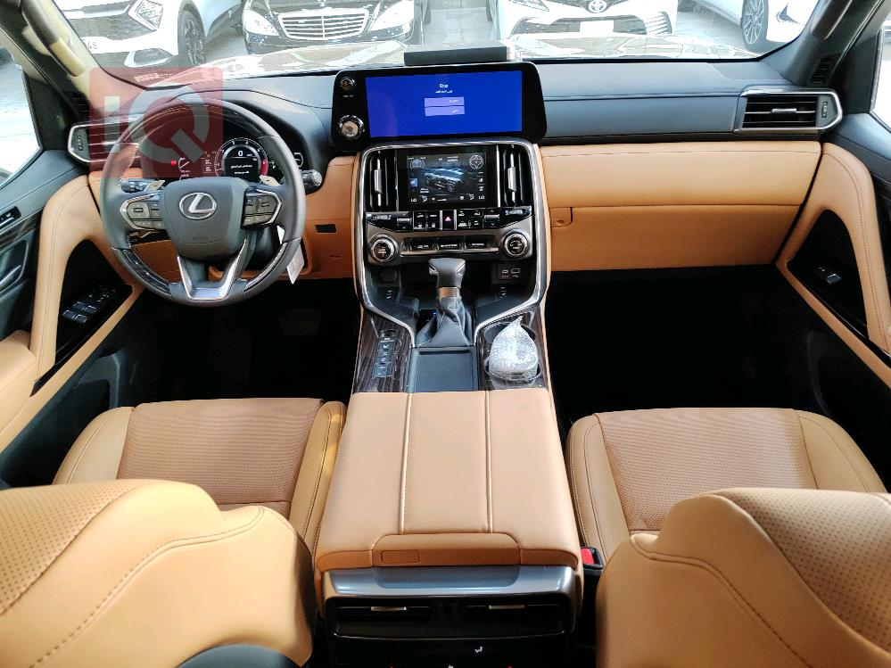 Lexus LX